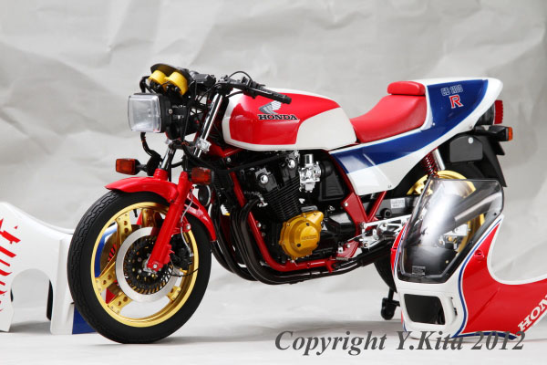AutoArt CB1100RD 1/6Models